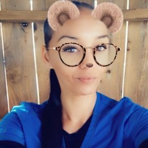 Meet your Posher, Antonia